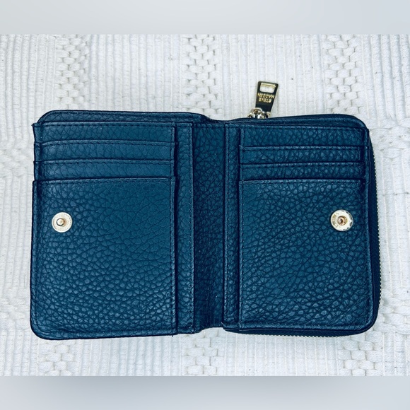 Steve Madden Wallet - Picture 2 of 4